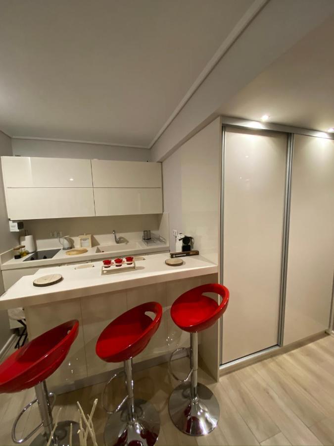 Eva Vip Excellent 1 Athènes